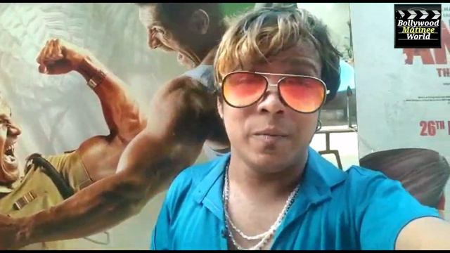 Satyameva Jayate 2 Ka Poster In Gaeity Galaxy Theatre ! Sath Mai Antim Ka Poster Clash 😍 смотреть онлайн