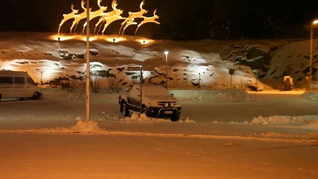 Snowing @ Rovaniemi Airport (27/12/2011) смотреть онлайн