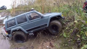Сравнительный тест-драйв Traxxas TRX-4 и Axial SCX10-2