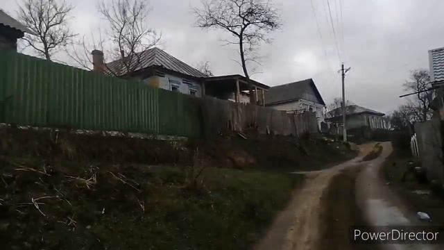 Нашел дом за 30 тыс. рб. С газом в. Деревне. Договариваюсь с риэлтором чтоб посмотреть.