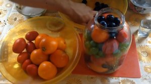 Маринованные помидоры с виноградом. Заготовки на зиму