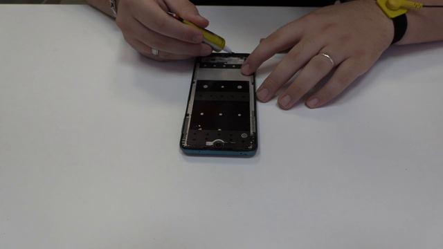 Xiaomi Redmi Note 9 Pro Screen Replacement смотреть онлайн