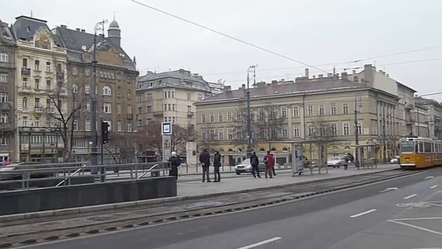 Liberty Bridge in Budapest (The Szabadság híd). смотреть онлайн