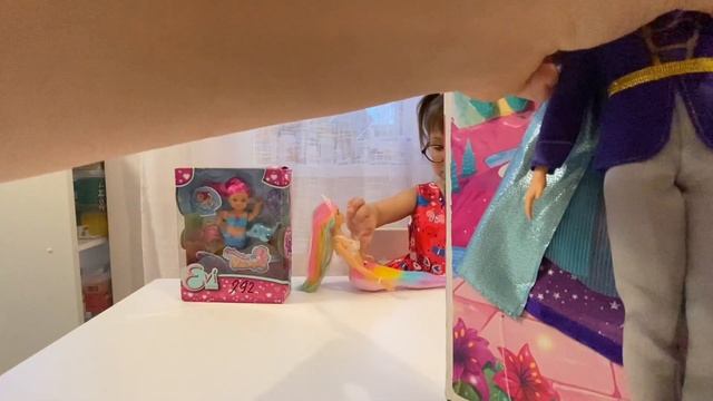 Распаковываем русалок Барби Дримтопия смотреть онлайн