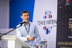 Национальная премия «Бизнес-Успех» – Денис Долгополов