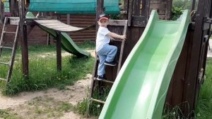 ДЕТСКАЯ ПЛОЩАДКА В ЗООПАРКЕ