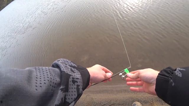 ЧЕБАК КЛЮЕТ!!! Рыбалка на донку! смотреть онлайн