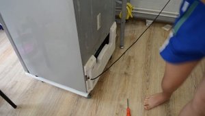 Слить воду с холодильника ноуфрост no frost