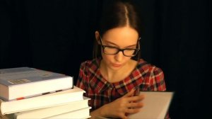 Асмр библиотекарь?/тихий голос/таппинг/asmr librarian girl
