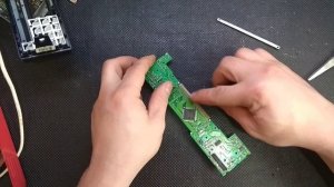 Магнитола BLAUPUNKT-WERKE восстанавливаем экран и устанавливаем AUX