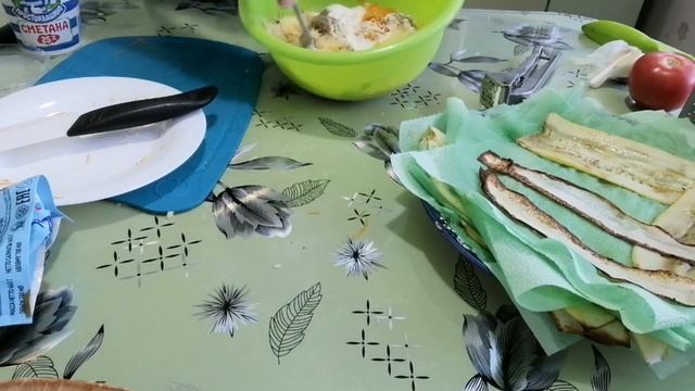 Кабачки. Что приготовить ещё из кабачков? Рулетики с пикантной начинкой. Вкуснооооо.