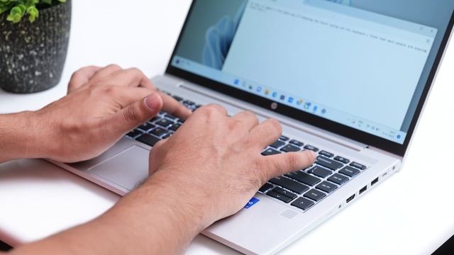 What Makes ‘Business Laptops’ Special? HP Probook 440 G9 Review! смотреть онлайн