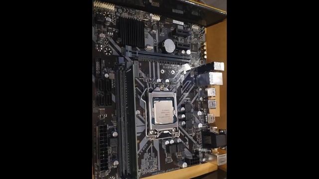 intel H310C , corei i3 9100, kingston 8gb смотреть онлайн