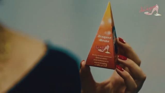 Как действуют духи с феромонами от клуба "Хочу Замуж"