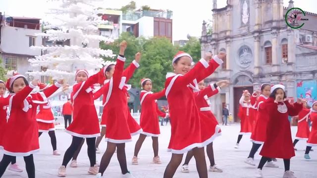 Last Christmas Zumba kids смотреть онлайн
