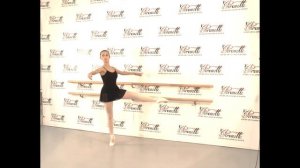 "PIROUETTE" 15.04.02 Pas tombé с окончанием носком, назад и вперед