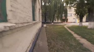 "Прыгнул и СЛОМАЛ ногу возле школы"