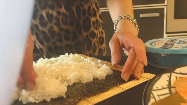 Futomaki sushi roll - IL PIATTO GIAPPONESE !【La ricetta di Ayako】