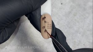 Стильный рисунок черной акварелью. Цветы акварелью