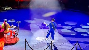 Шоу воды огня , и света Омский цирк #шоу #цирк #рек #омск #обзор #вода #огонь #свет