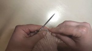 Как связать простую манишку регланом сверху, спицами