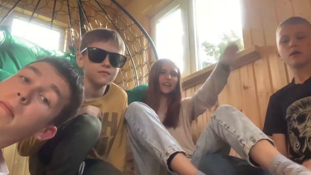 влог с друзьями. танцульки на даче у Саши смотреть онлайн