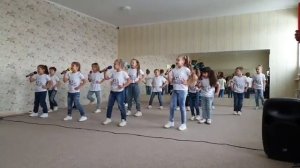 "Замела метелица" Вокально-хореографический ансамбль "МегаМикс" младшая группа