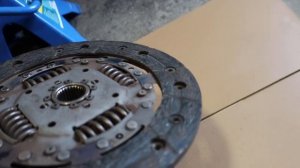 Clutch condition after 180,000 km - Volkswagen