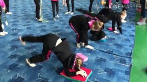 Мисс Николь VS Polina Gymnastika