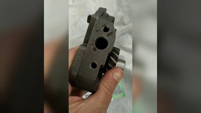 Насос масляный Т-40 Д144-1403010 смотреть онлайн