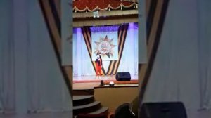 Классно поёт песня Родина.