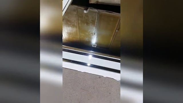 Зеркальное панно с фацетом и пескосруйным рисунком со стороны амальгамы смотреть онлайн