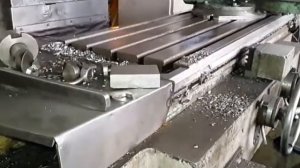 Продам 6550 станок фрезерный 1986г.в.