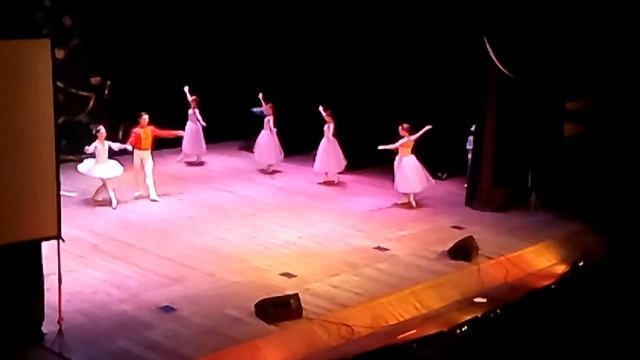 Посвящение в балакиревцы, отрывки из балета "Щелкунчик", ДШИ Балакирева, окт. 2015 смотреть онлайн