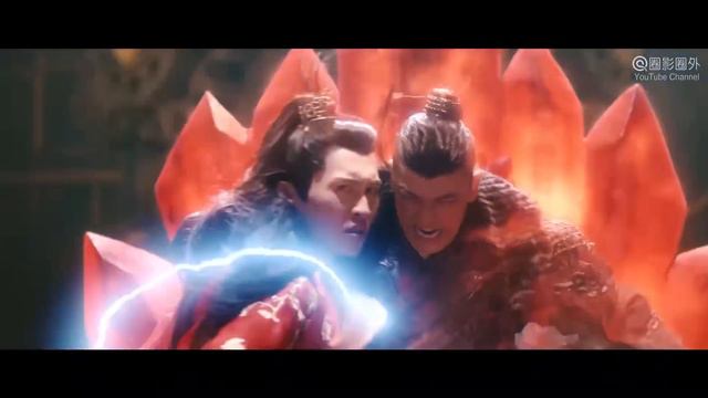 MULTISUB《 最新短片》一名落魄的林氏子弟林动在山洞间偶然捡到一块神秘的石符为线索,讲述这名青年人在识到石符之后便走上逆袭之路的传奇经历