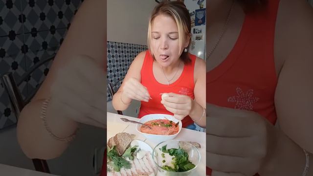 МУКБАНГ 🥵😤😱 ЧЕСНОК #eatingshow #funny #mukbang #мукбанг #asmr #food #болталка #едаялюблютебя #топ