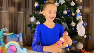 Гимнастический Дед Мороз ? Нашла ПОДАРКИ на Новый Год или это СОН?