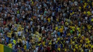 CONFUSÃO ABSURDA NA TORCIDA! REVEJA A BRIGA GENERALIZADA NO MARACANÃ ANTES DE BRASIL X ARGENTINA