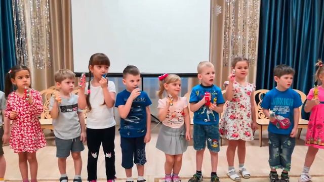 песня,, Сегодня мамин день", сопровождение песни муз инструментами. (ср-ст гр) смотреть онлайн