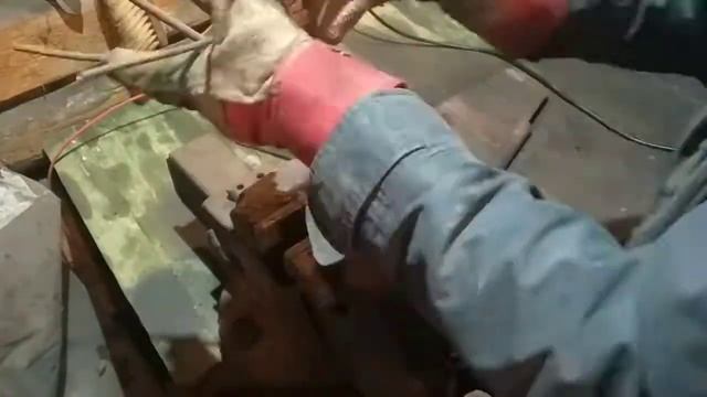 Крутая самоделка. Что можно сделать со старой проволоки.(What can be done with old wire.) смотреть онлайн