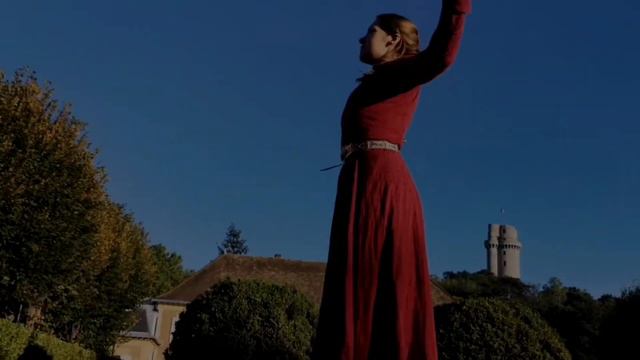 "Тайна моя девичья" песню исполняет Дарья Копейкина