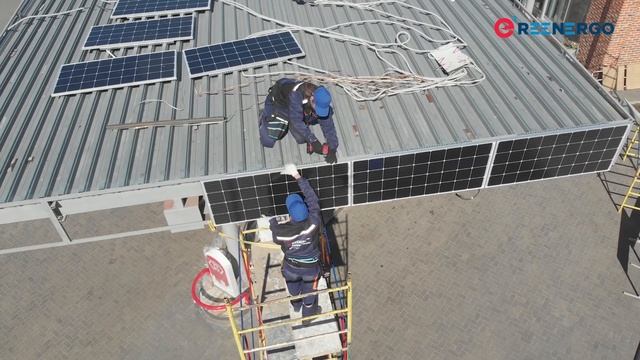 Сетевая солнечная электростанция с инвертором 10кВт на АЗС. Часть 1.