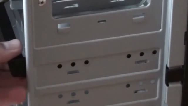 Установка жёсткого диска HDD смотреть онлайн