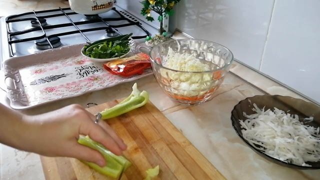 Салат из редьки с капустой и морковью. Вкусный и полезный овощной салат. смотреть онлайн