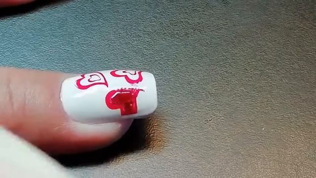 Маникюр с сердечками/Сердечки на ногтях/Маникюр гель-лаком/Стемпинг-дизайн ногтей/Дизайн ногтей