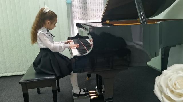 Павлова Анна И.С.Бах Менуэт Соль-мажор П.Чайковский Полька смотреть онлайн