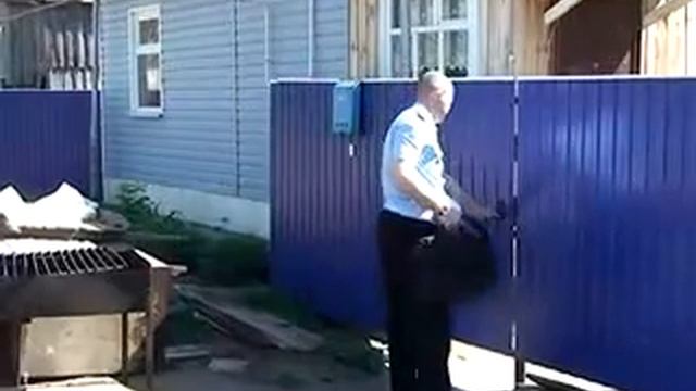 НАЛОГОВАЯ И ПРИСТАВЫ ИЩУТ ДОЛЖНИКОВ смотреть онлайн