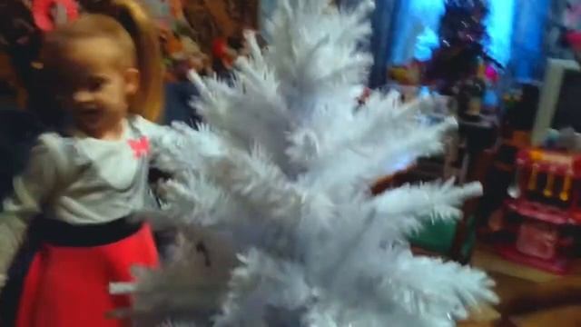 ОБЗОР и Распаковка/ Наша Белая Ёлка Красавица на Новый Год/ Интересное видео для детей и взрослых смотреть онлайн