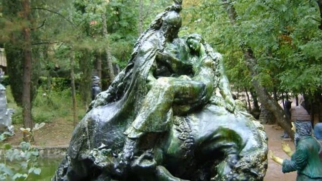 Путешествие по Поляне сказок (Ялта) смотреть онлайн