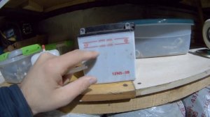 Что заливать в аккумулятор? Электролит или дистиллированную воду